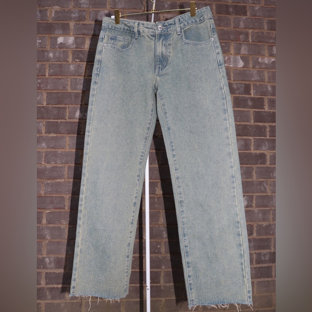 PrettyLittleThing Light Blue Straight Leg Jeans